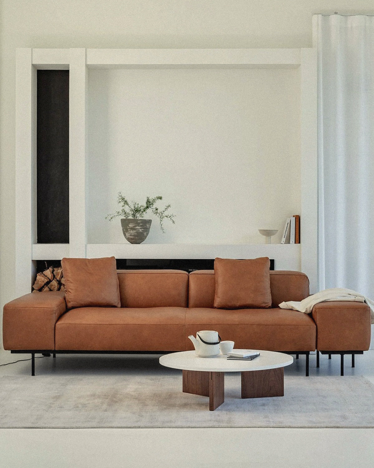 Divine Sofa - Leather 3