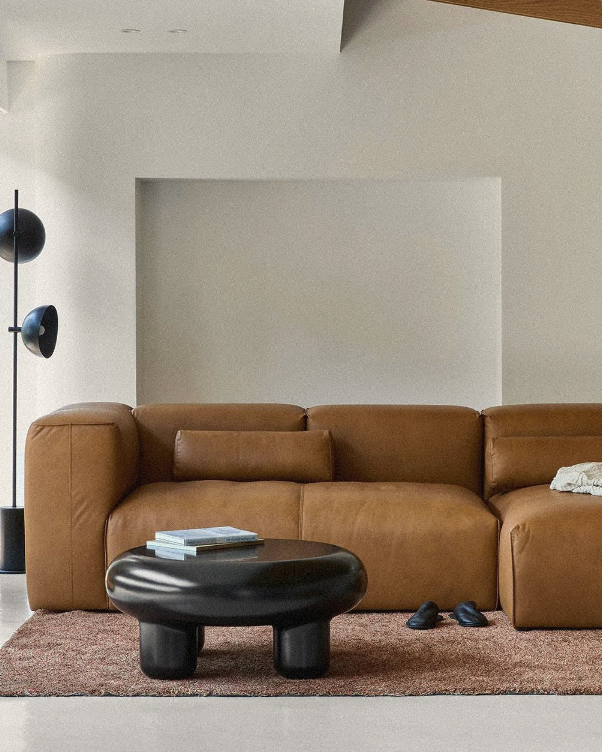 Plume Sofa - Leather 7