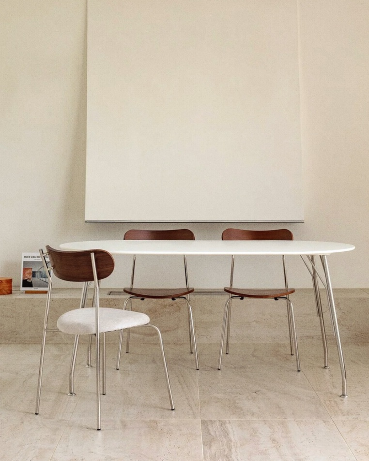 Prop Oval Table - Classic