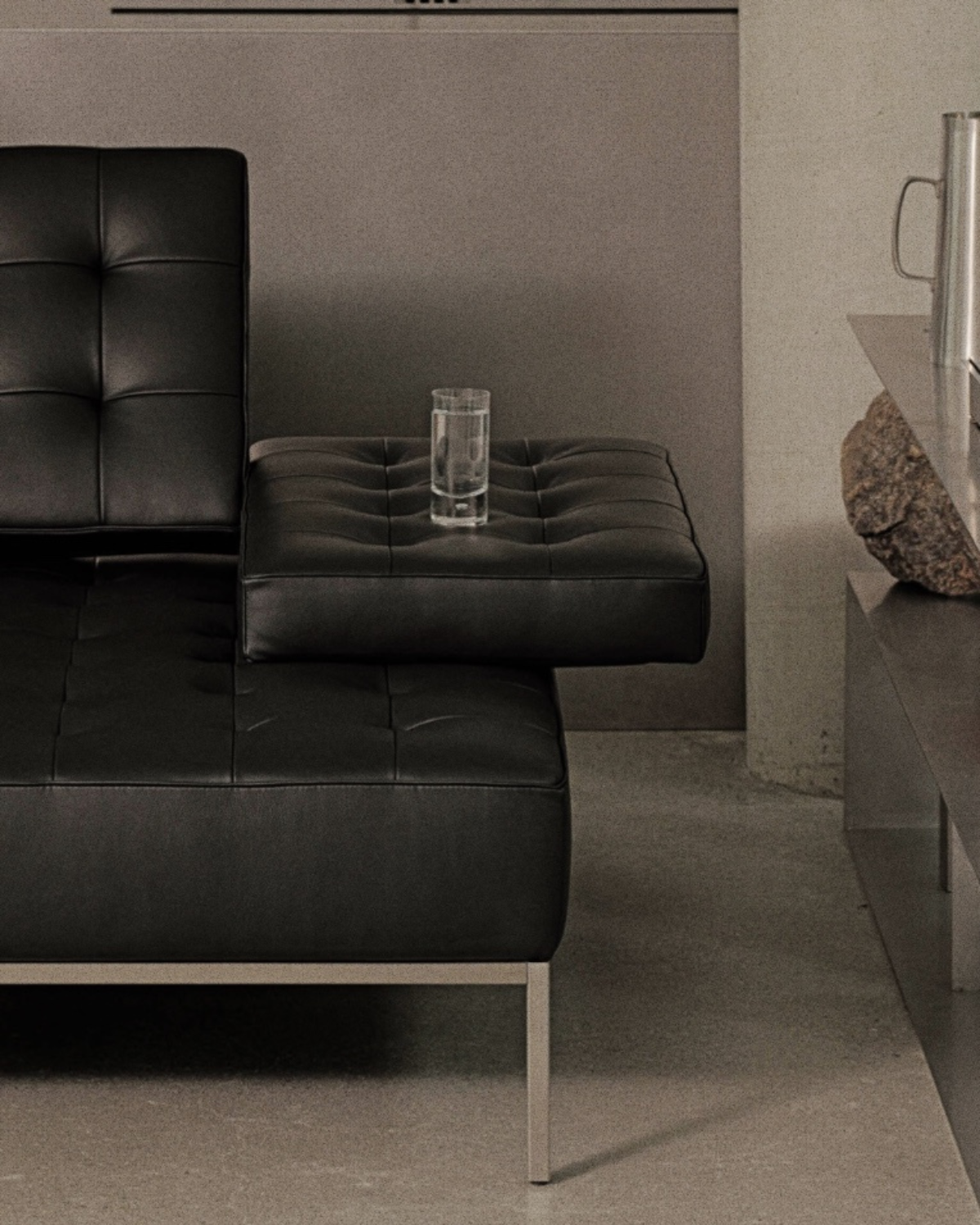 Homme Sofa - combi leather
