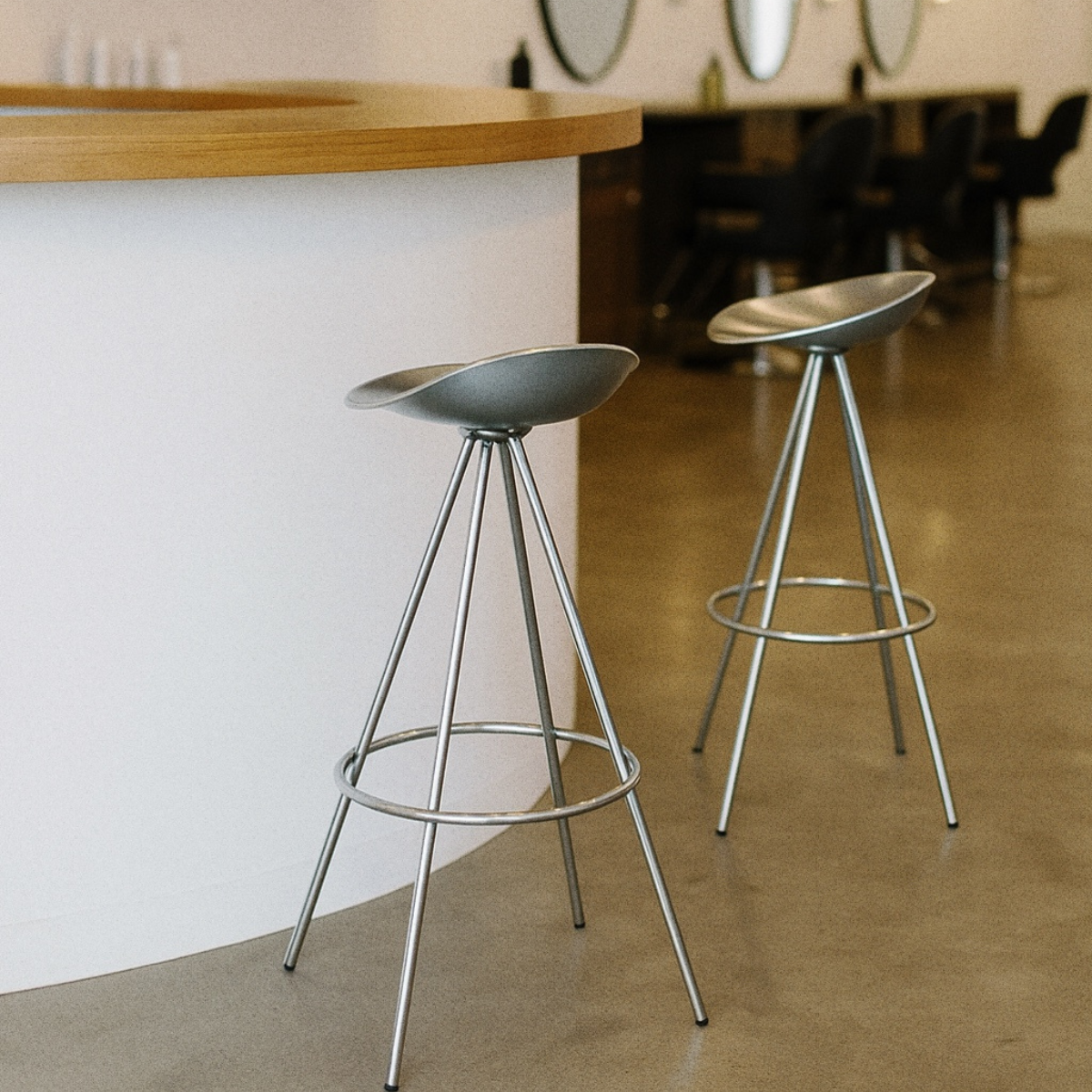 Aero Stool