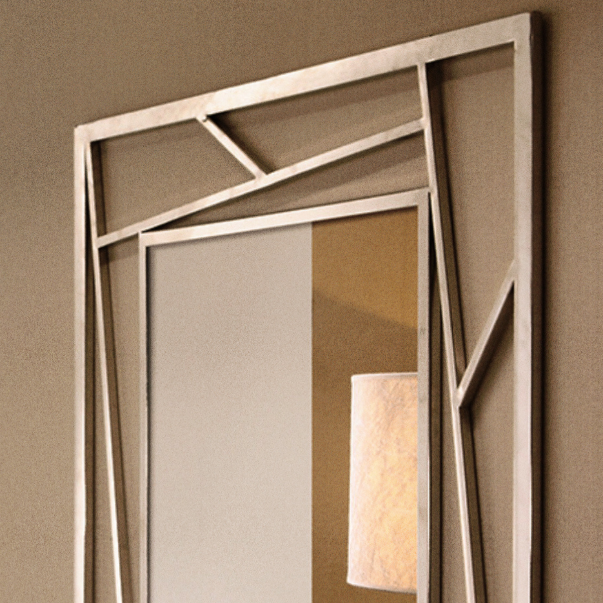 Contour Mirror