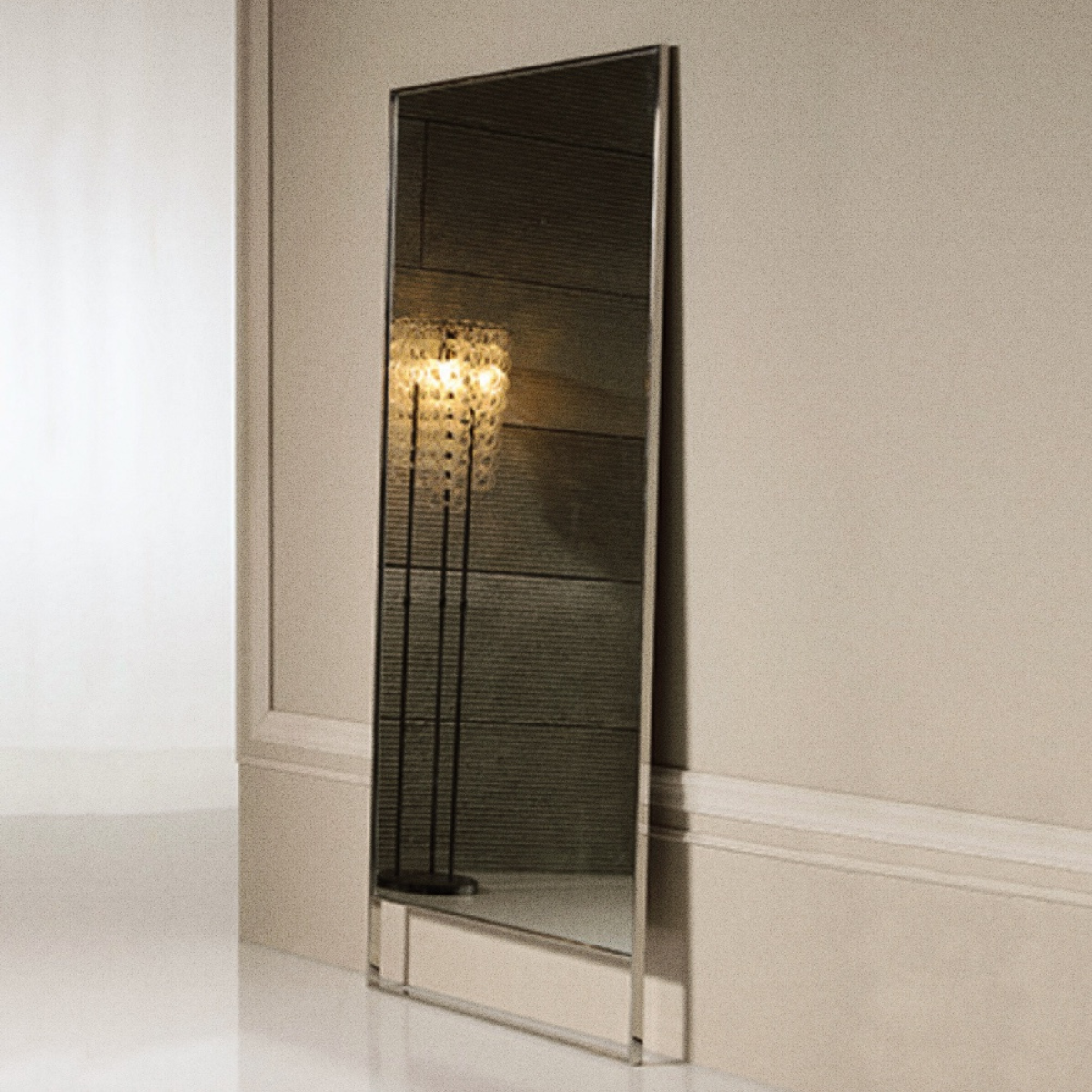 Outline Mirror