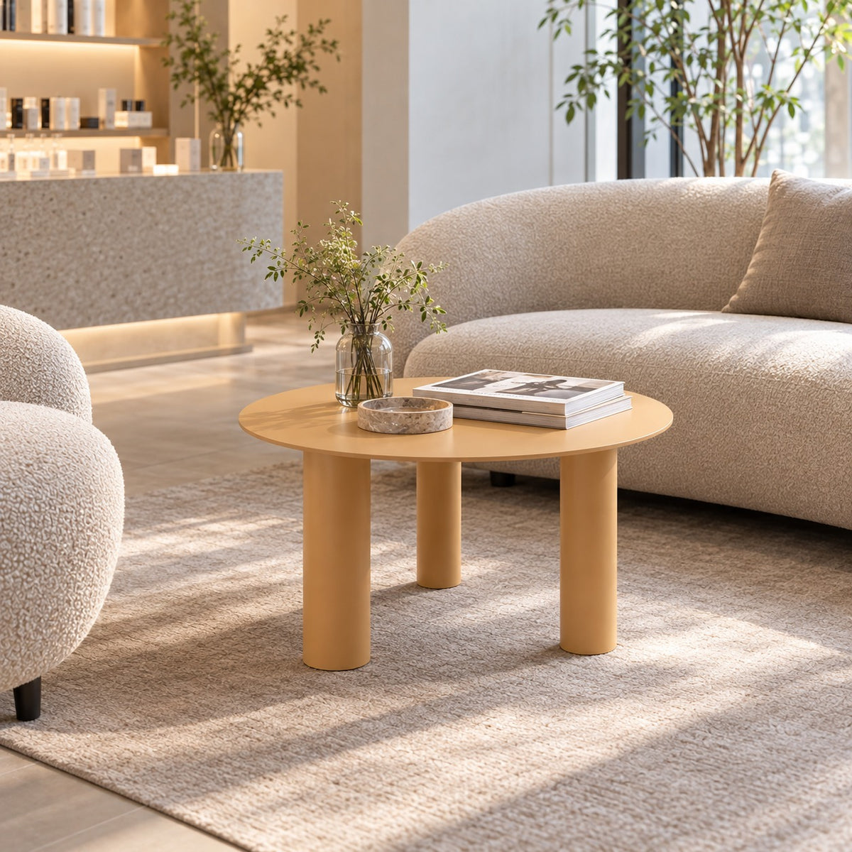 Trio Leg Round Table 使用イメージ（サロン）