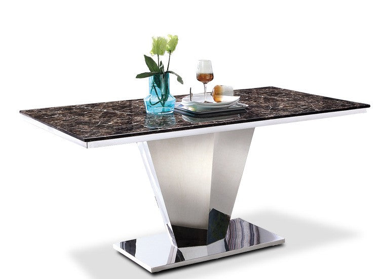 Facet Marble Dining Table シーン