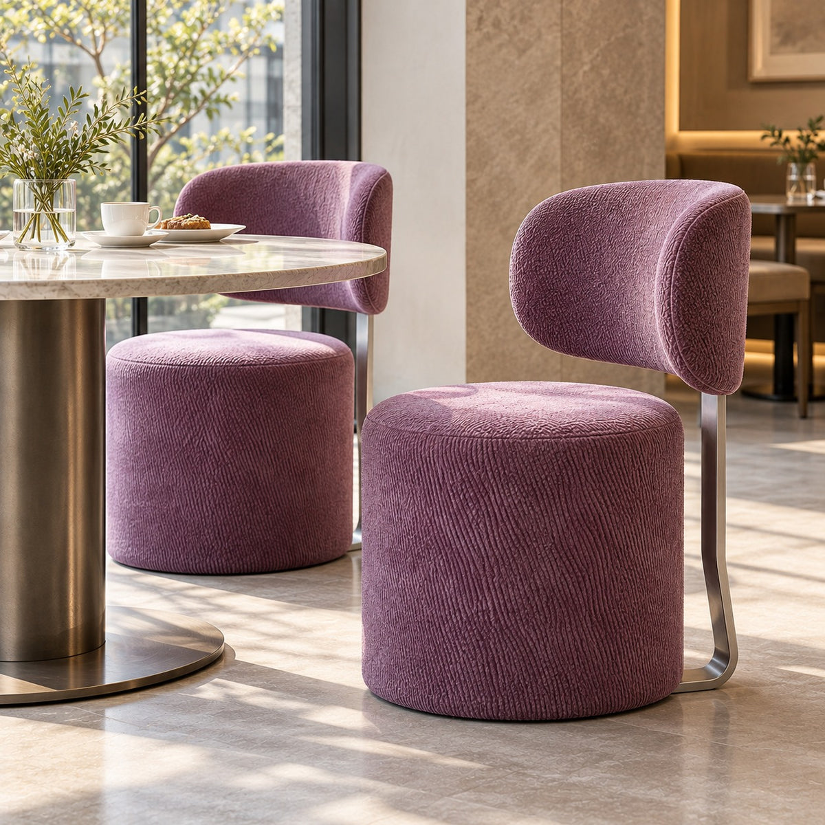 Pouf Back Chair 使用イメージ