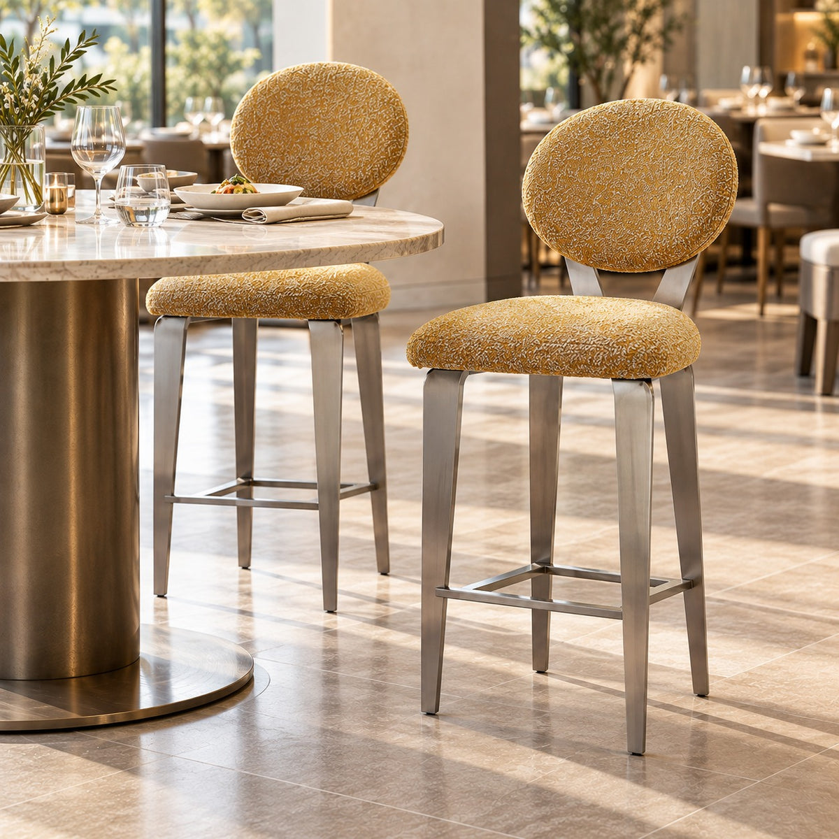 Disc Back Counter Chair 使用イメージ