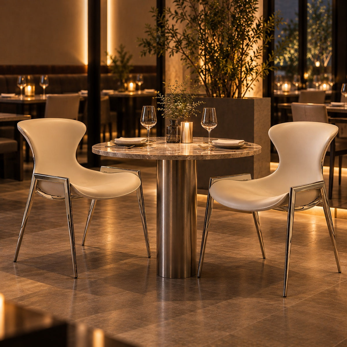 Sculpt Dining Chair 使用イメージ（飲食店）