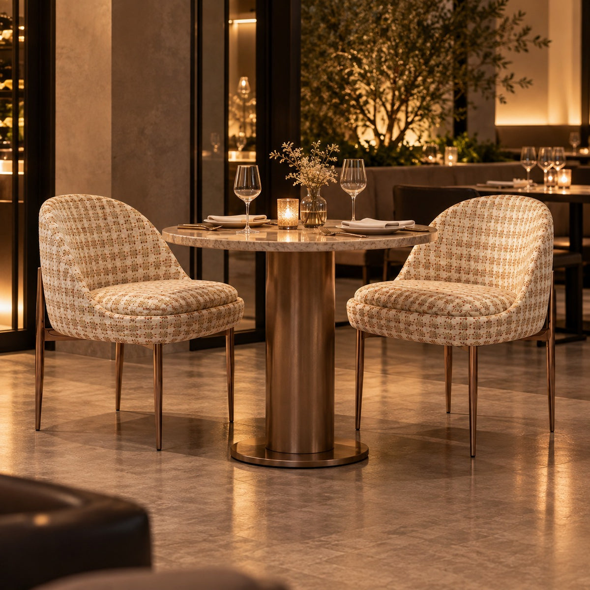 Tweed Tub Chair 使用イメージ（飲食店）