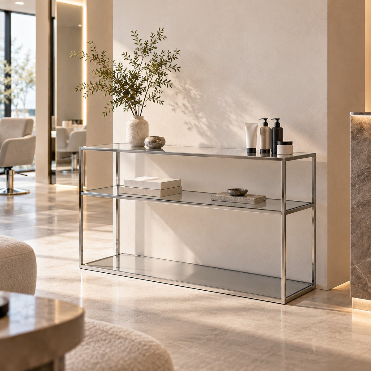 Two Tier Glass Console 使用イメージ（サロン）