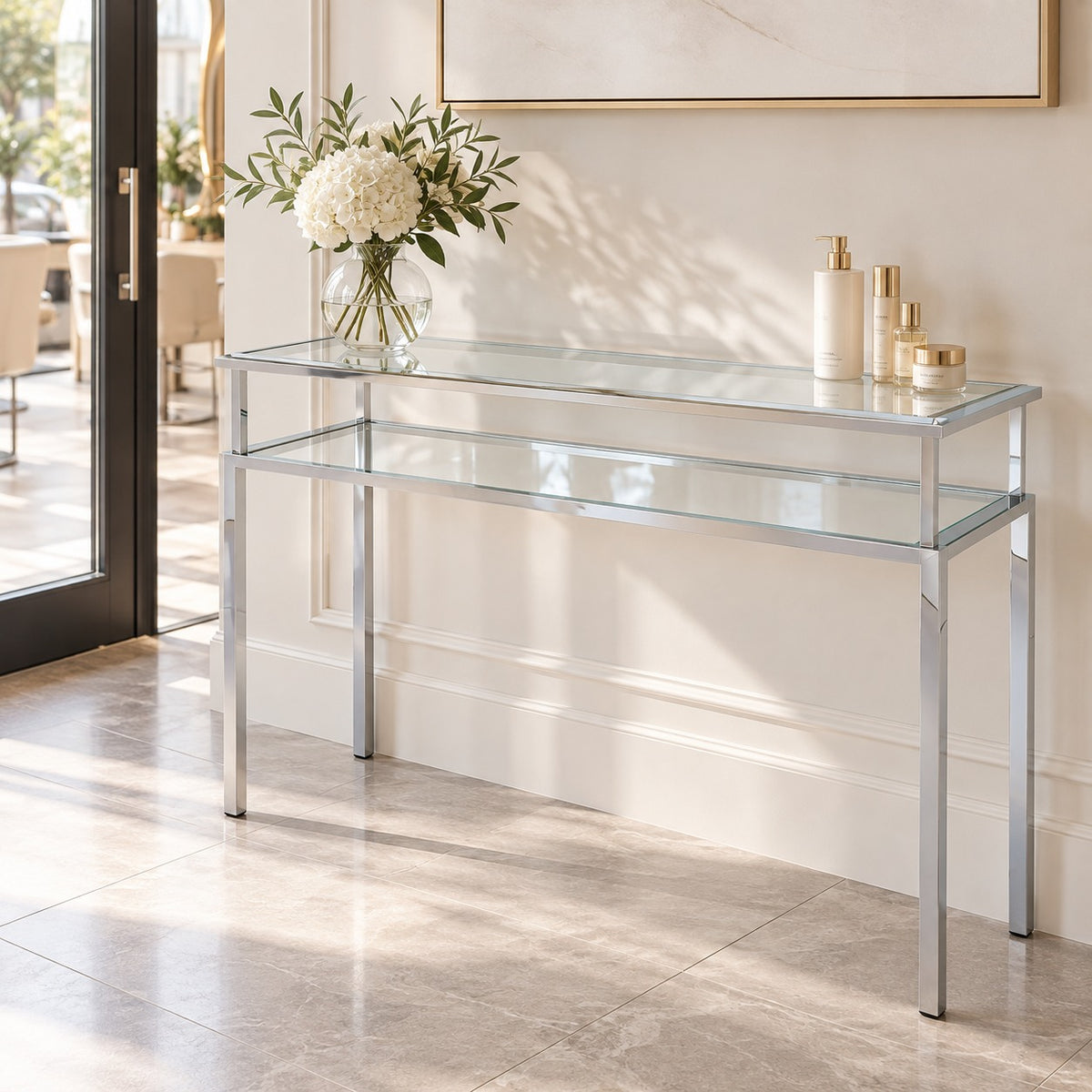Double Frame Glass Console 使用イメージ（サロン）