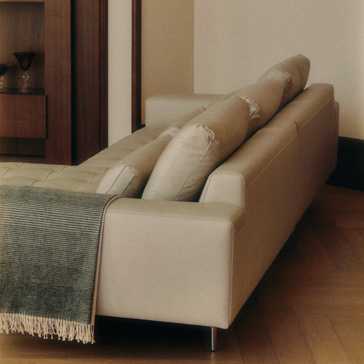 Largo Sofa - Combi Leather