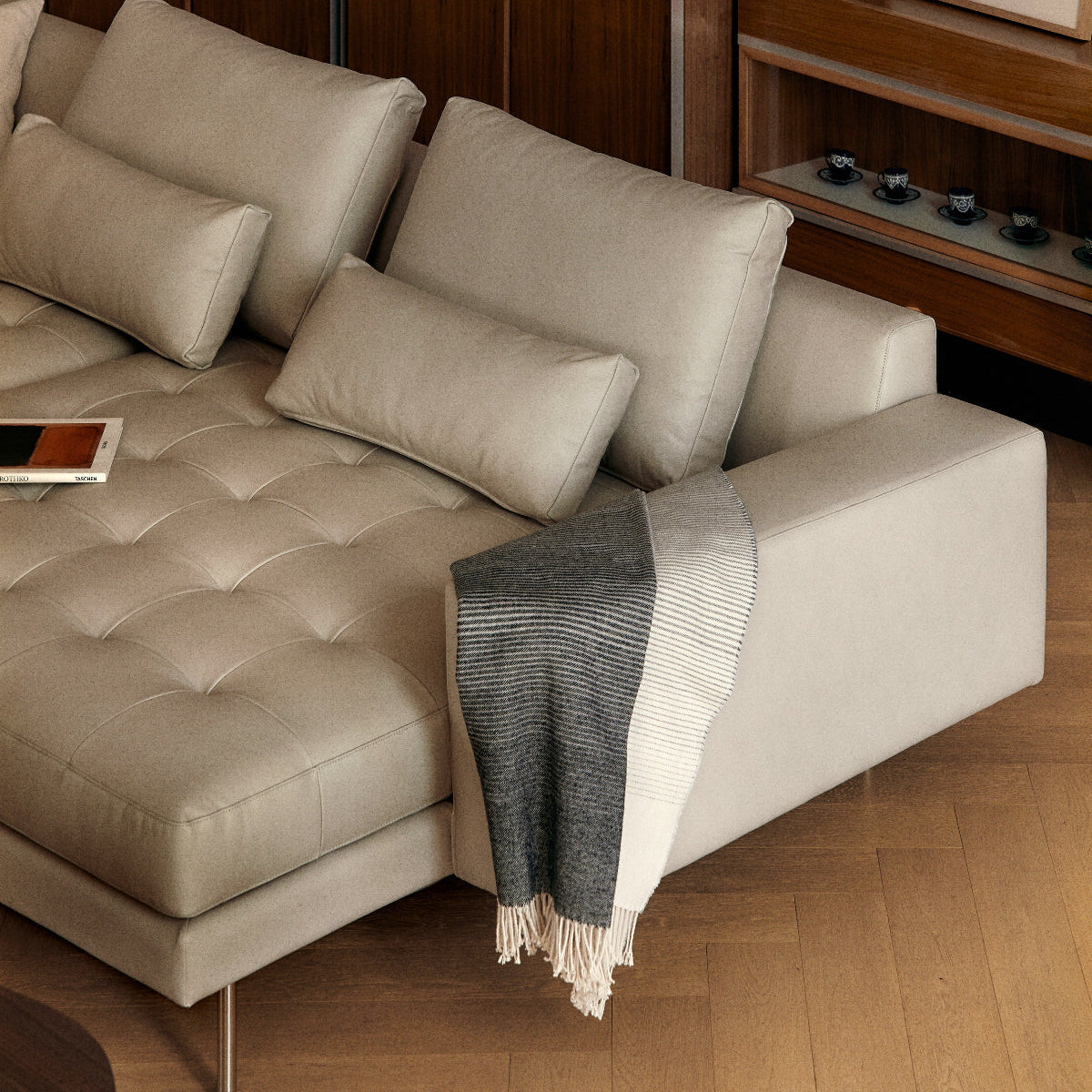Largo Sofa - Combi Leather