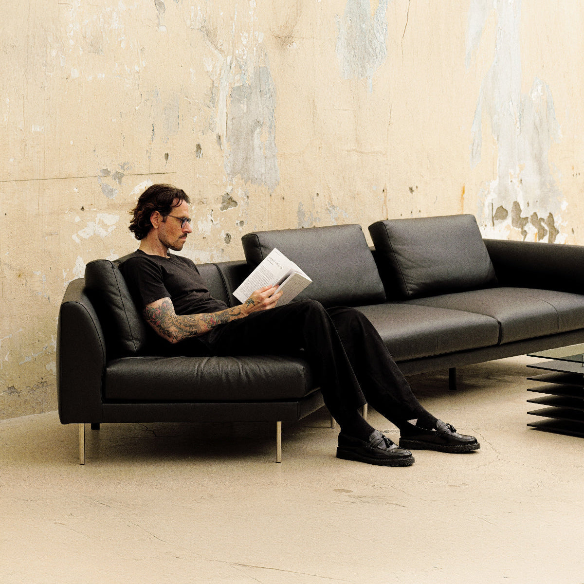 Linear Sofa - Leather