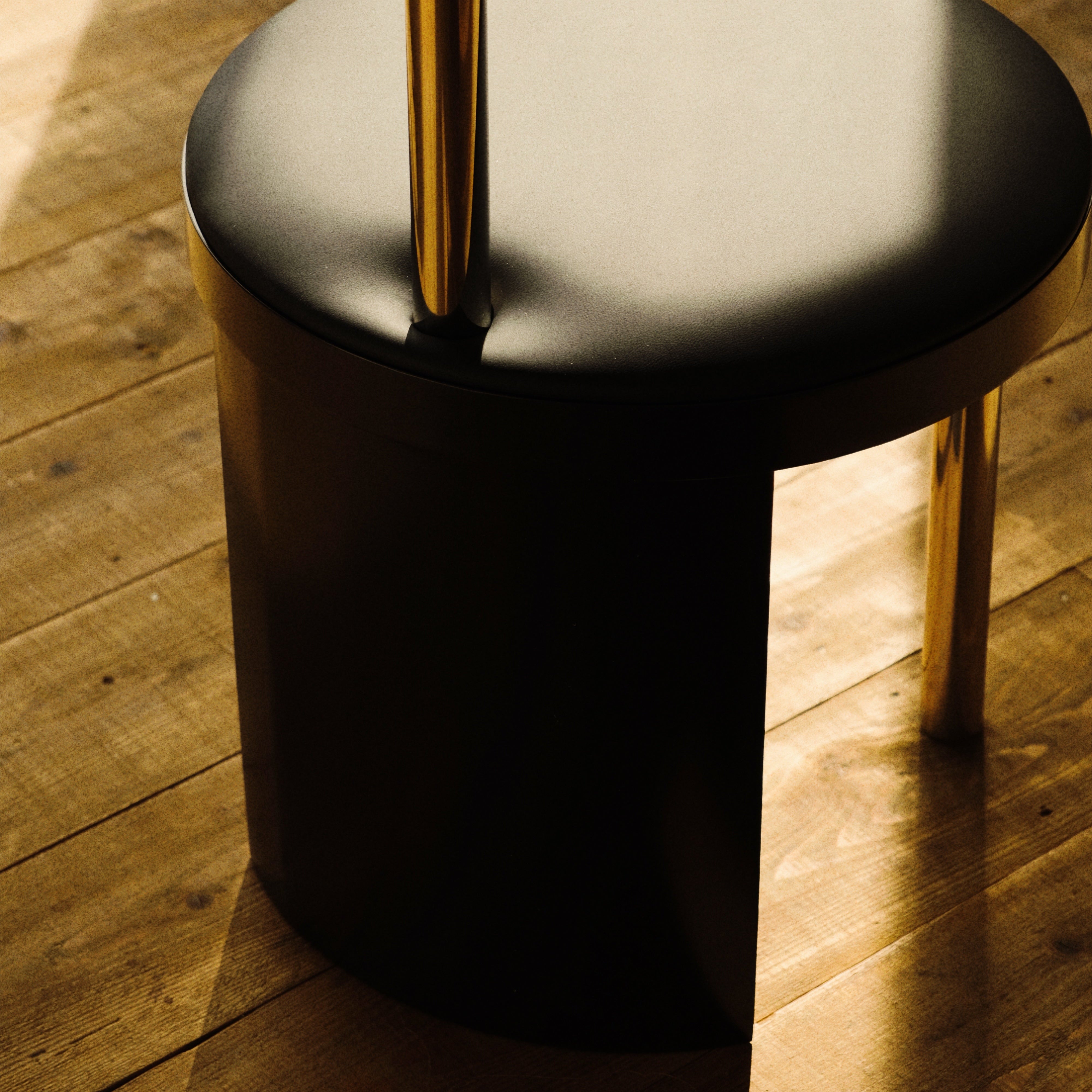Dovetail Chair