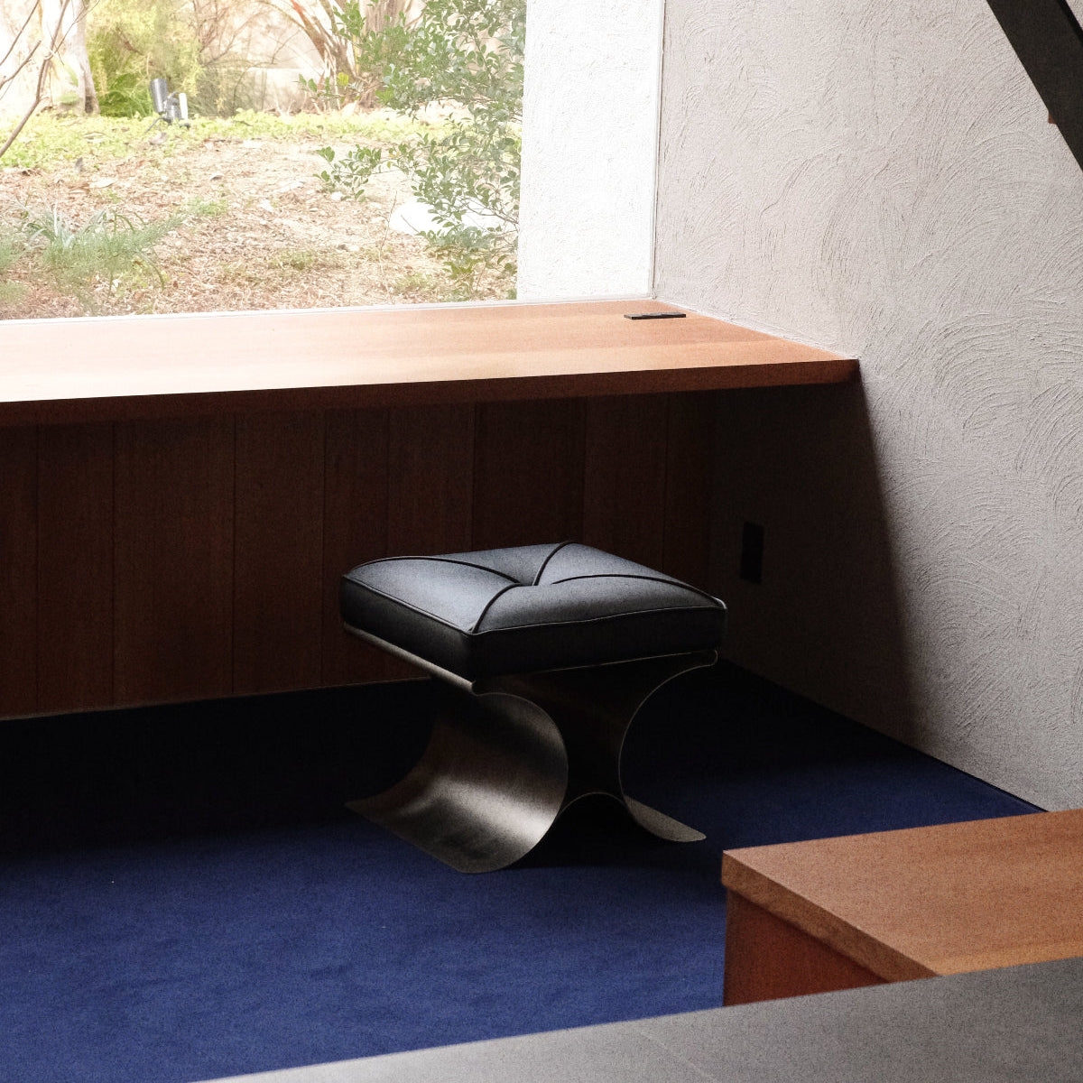 Omega Stool