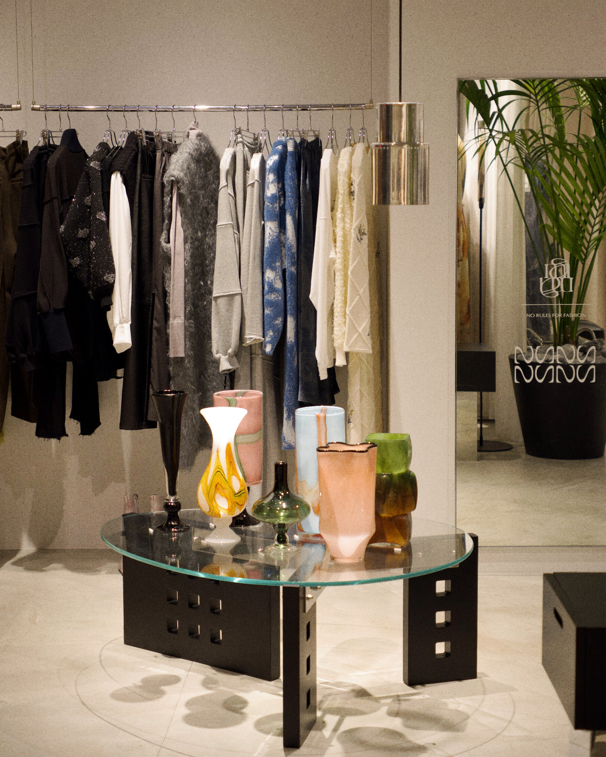 【OUTLET】Square Hole Low Table