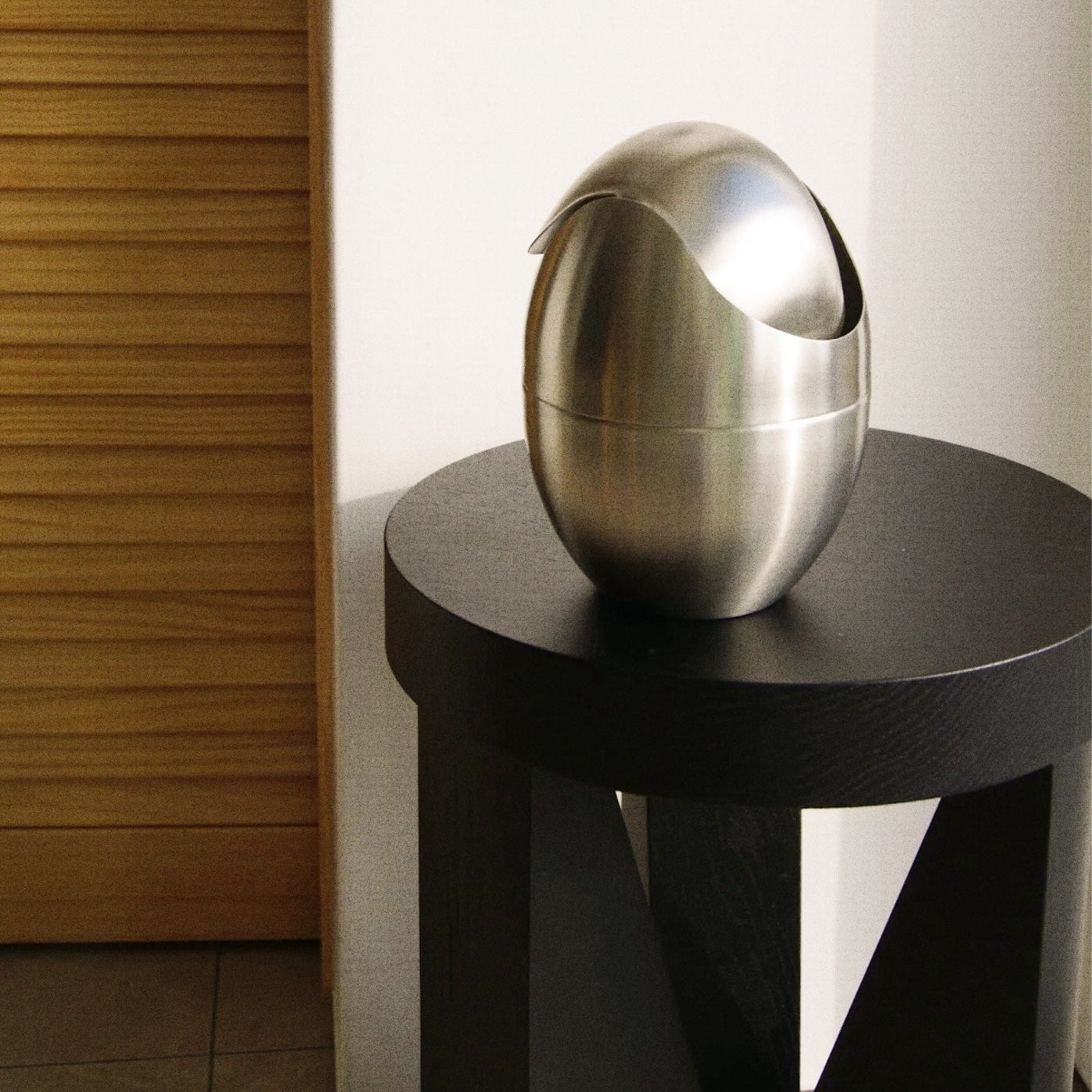 Egg Mini Dust Box