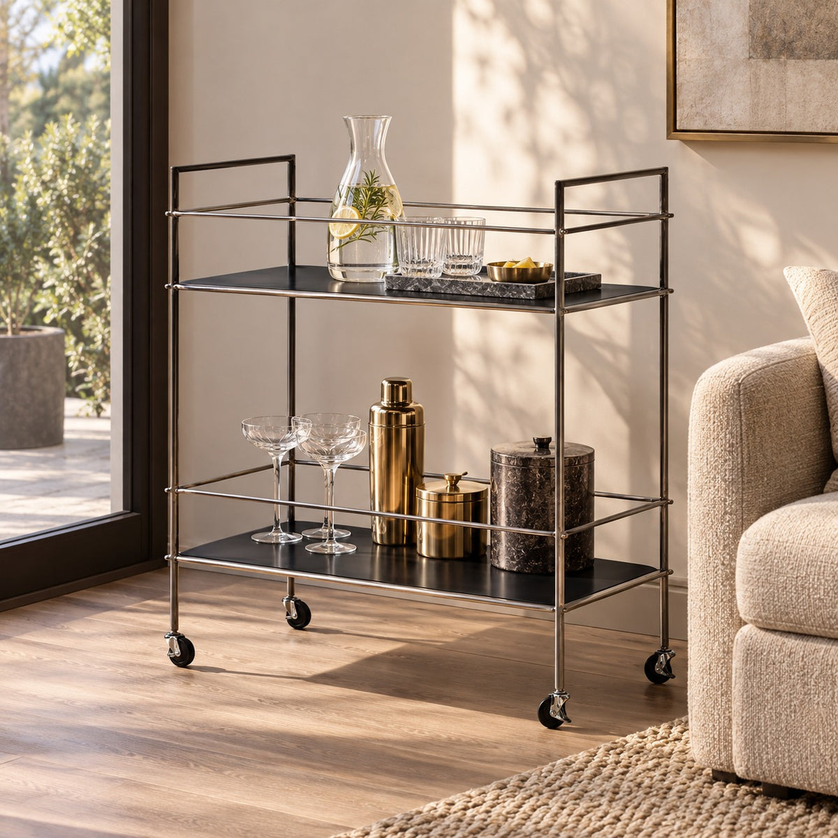 Tri Deck Serving Cart 使用イメージ