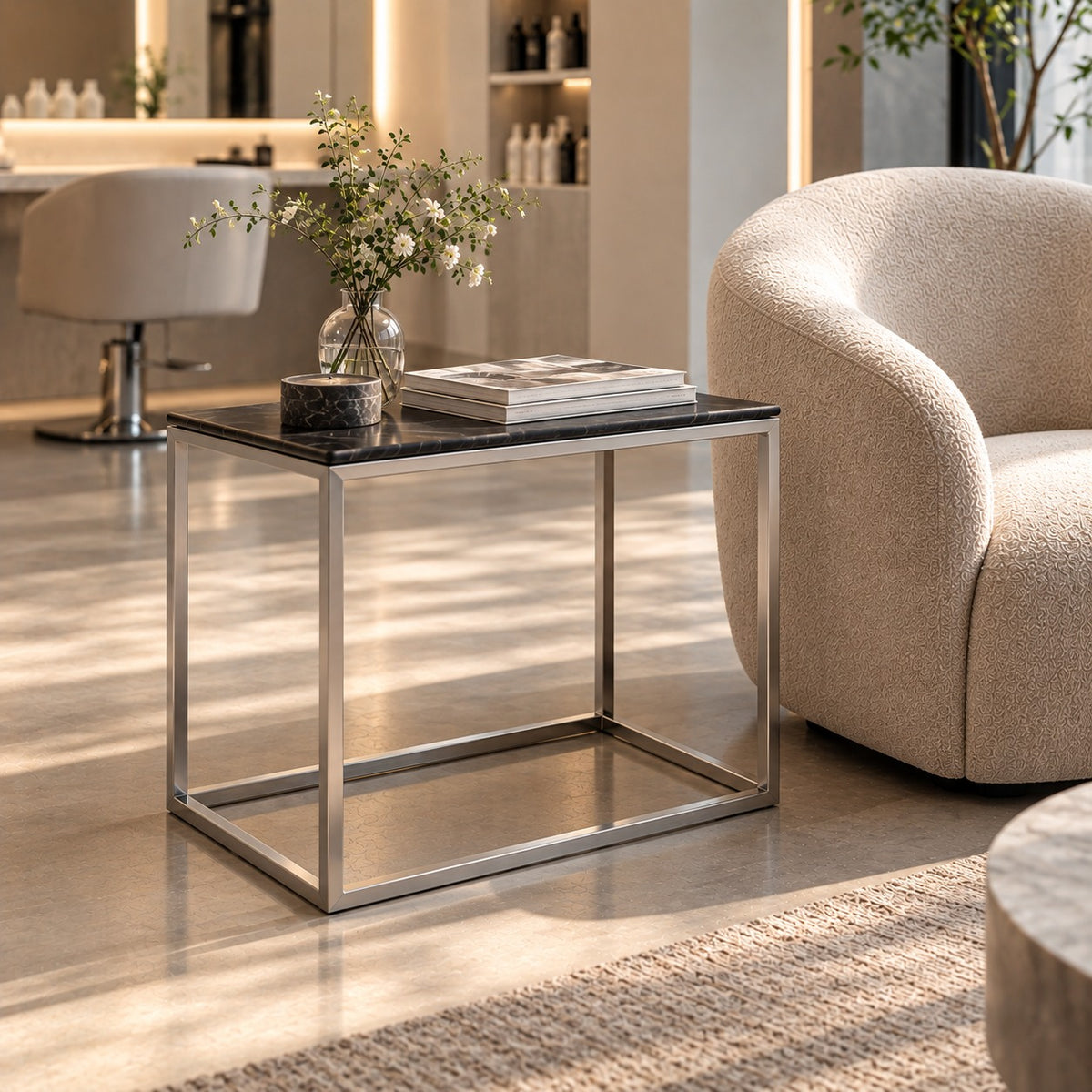 Marble Box Side Table 使用イメージ（サロン）
