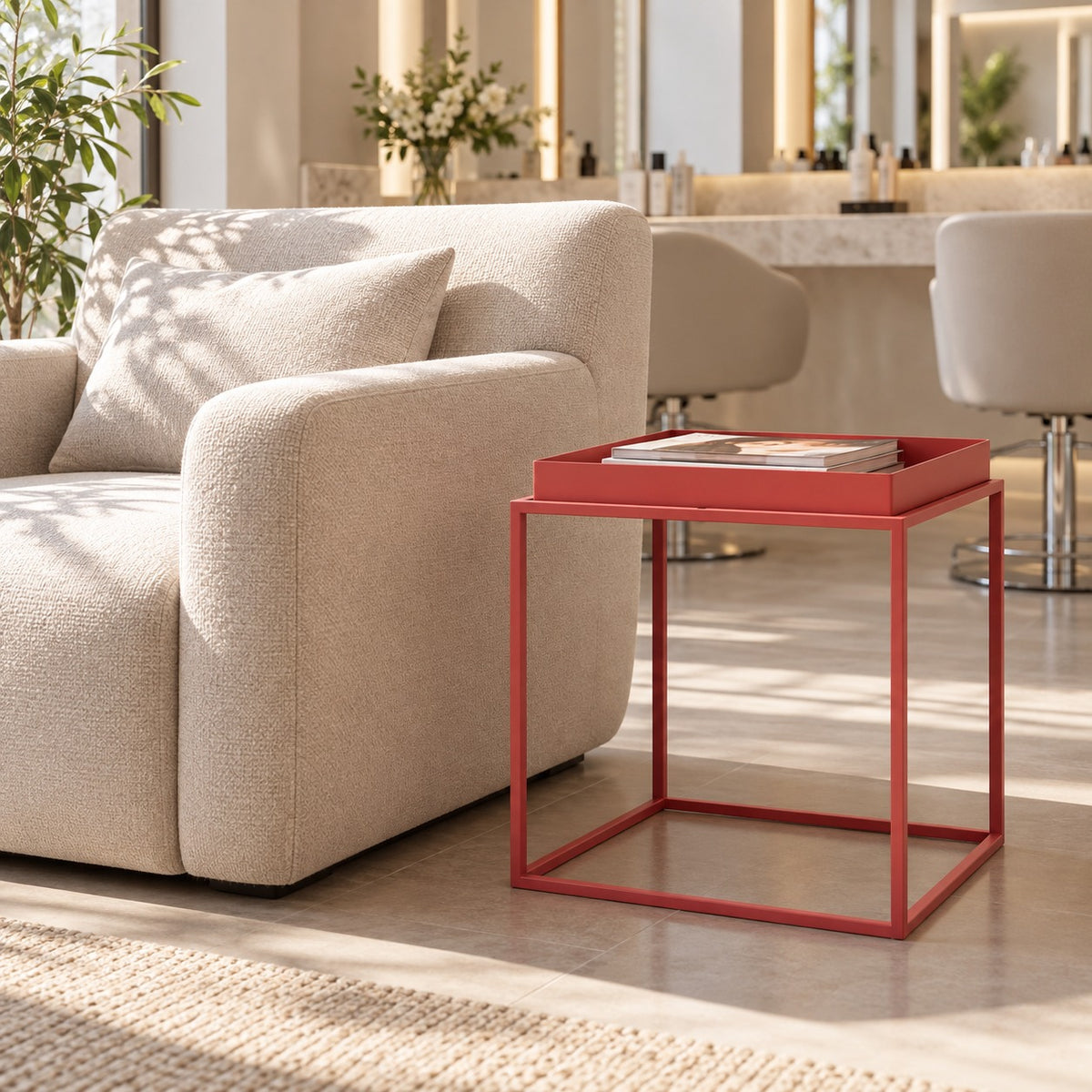 Tray Cube Side Table 使用イメージ（サロン）