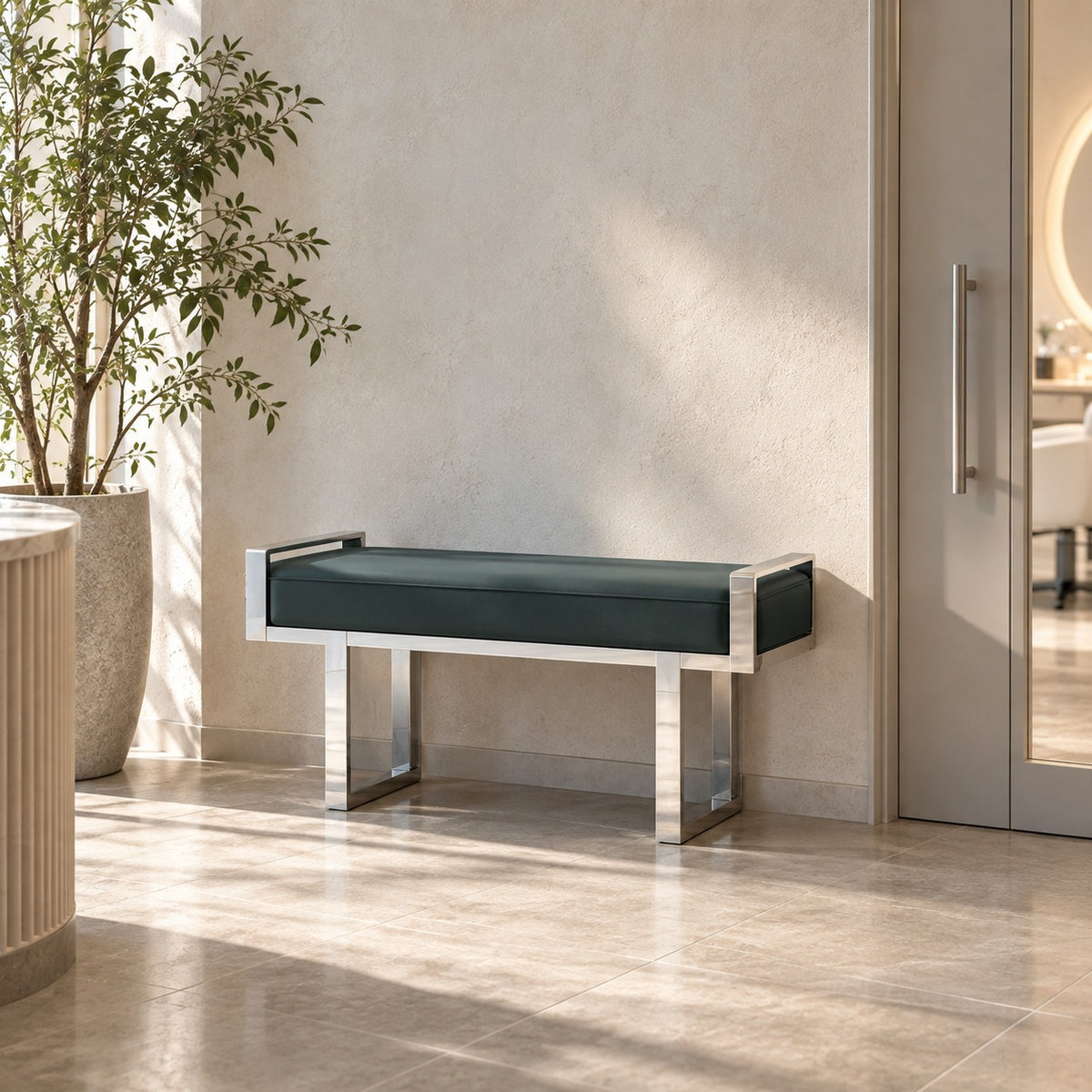 Petite Bench 使用イメージ（サロン）
