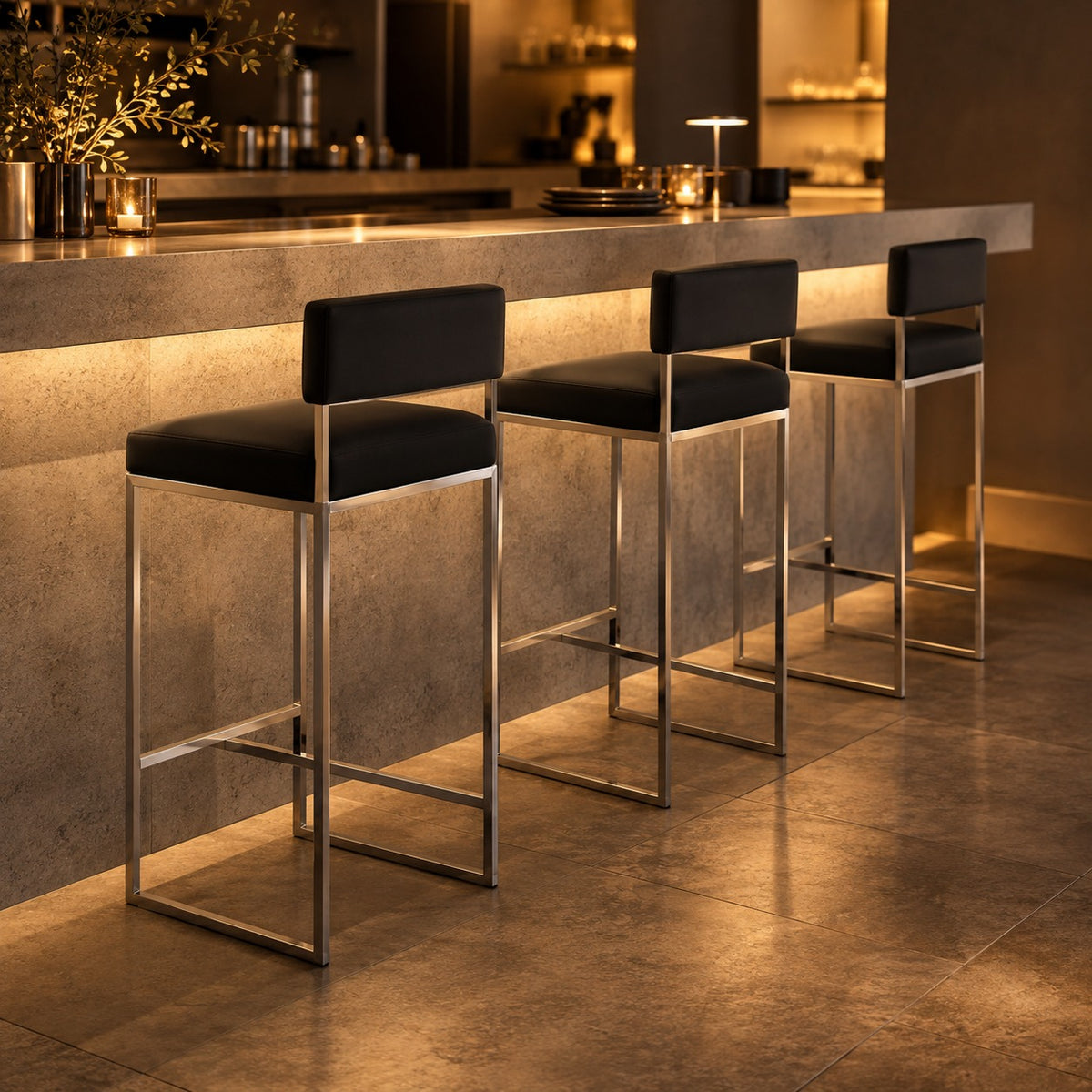 Square Back Bar Chair 使用イメージ（飲食店）