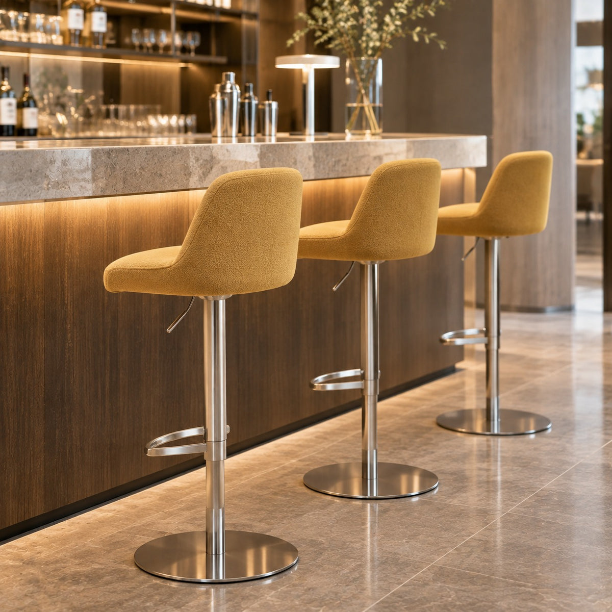 Lift Shell Bar Chair 使用イメージ