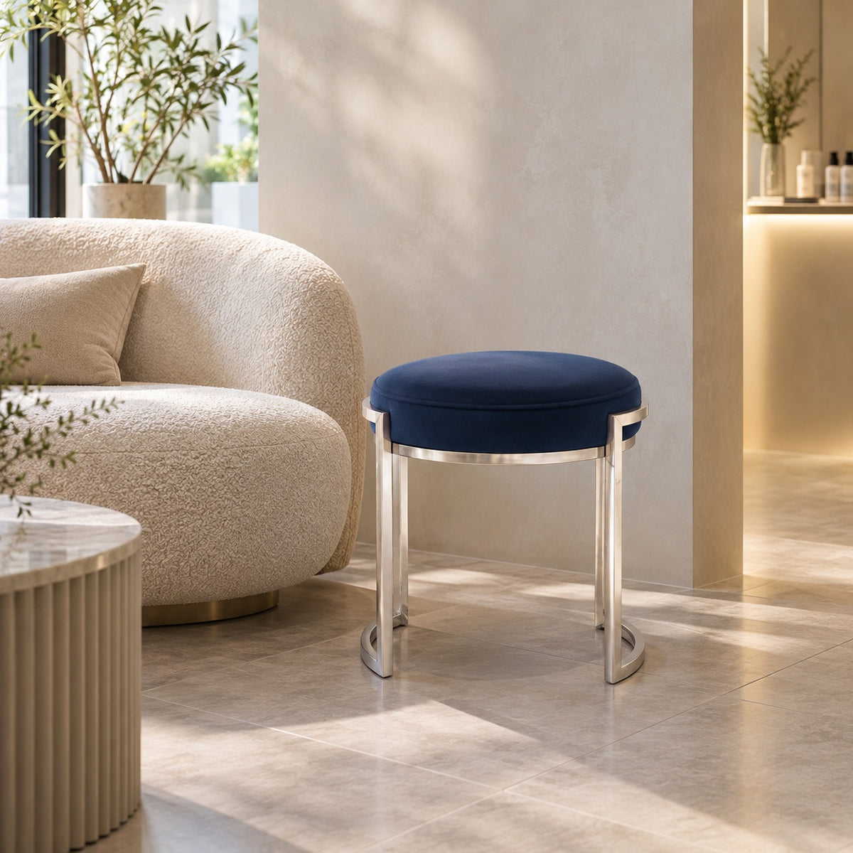 Ring Stool 使用イメージ（サロン）