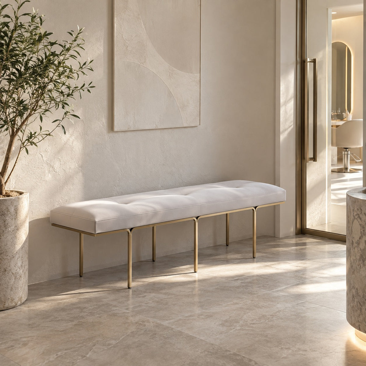 Tufted Line Bench 使用イメージ（サロン）
