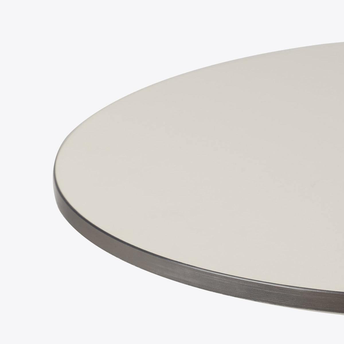 Plato Oval Table